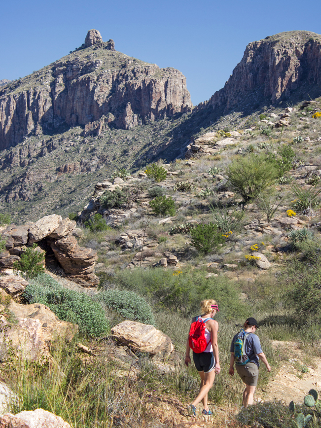 Hikers; Trail; Rocky Peaks; Blacketts Ridge Hiking Trail; Sabino Canyon; Santa Catalina Mountains; Mountain View; Tucson; Arizona; Difficult Hiking Trails; Tucson Area Hiking Trails; Copyright azutopia.com; No use without permission.